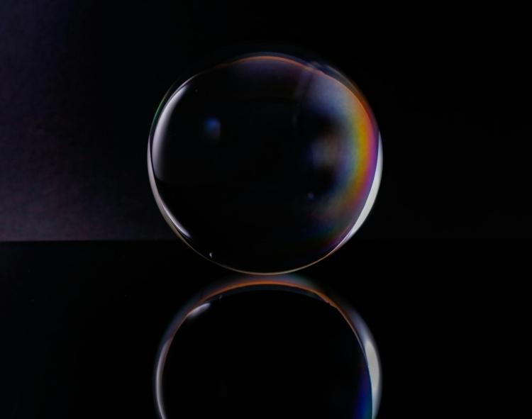Curare oltre la bolla: riflessioni sulla&nbsp;psicoterapia